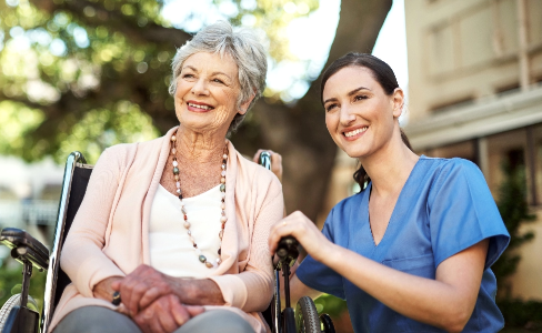 Opieka starszą osobą